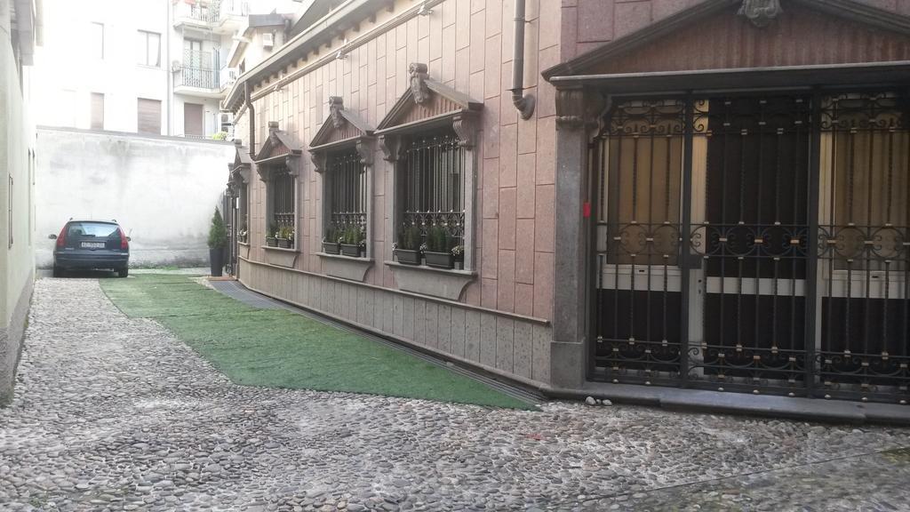拉罗肯达德尔皮诺酒店 米兰 外观 照片